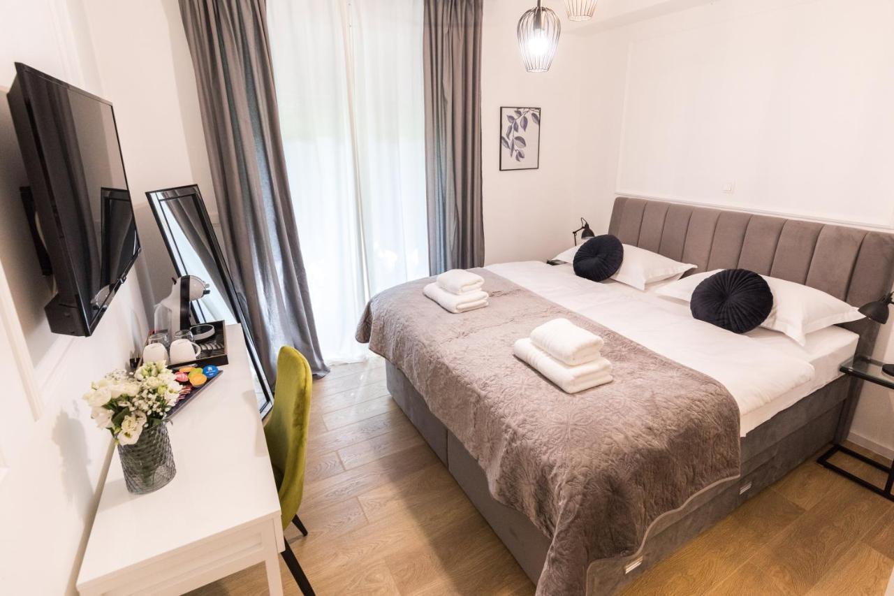 زادار Luxury Rooms With Balcony المظهر الخارجي الصورة