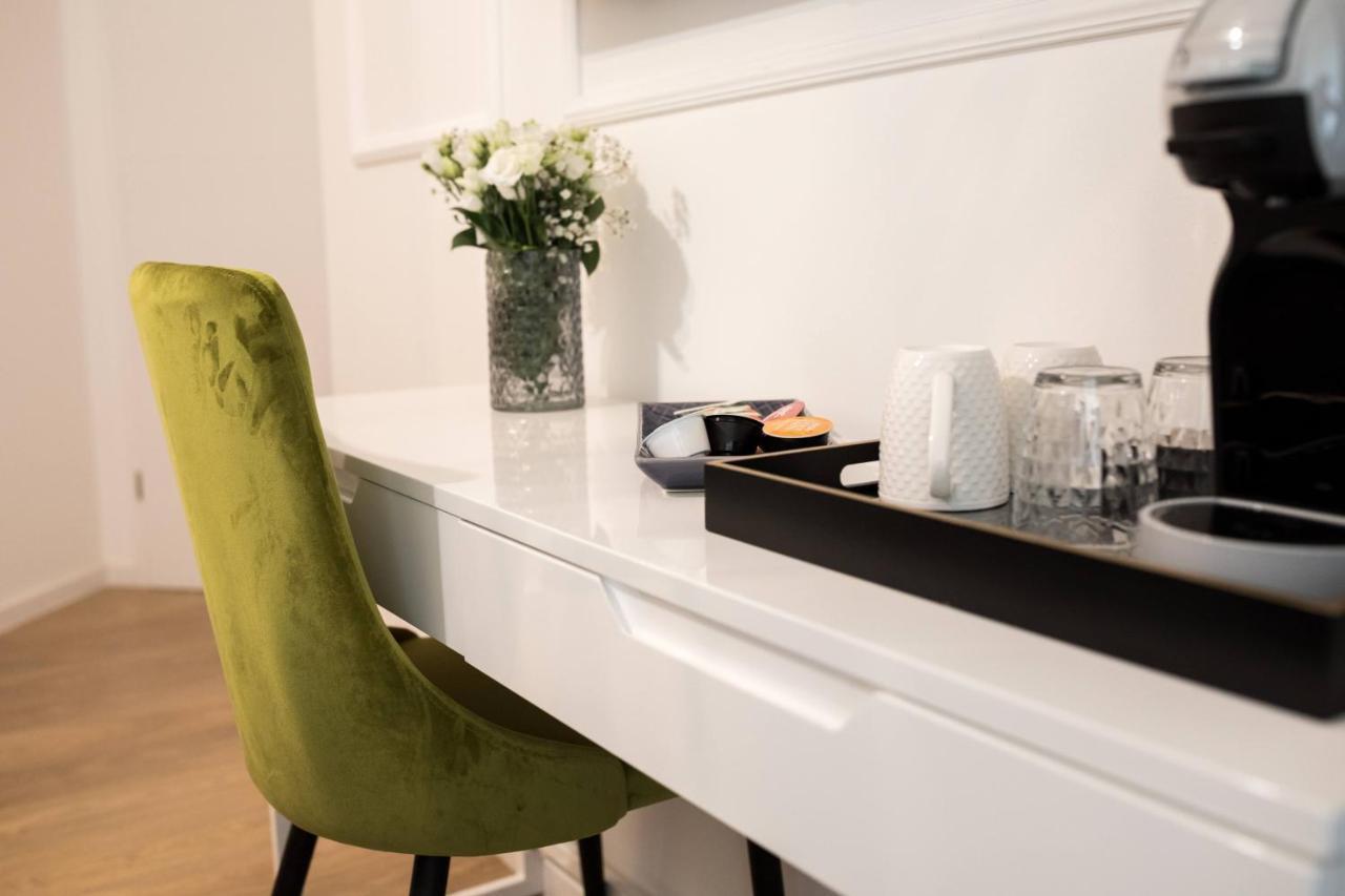 زادار Luxury Rooms With Balcony المظهر الخارجي الصورة