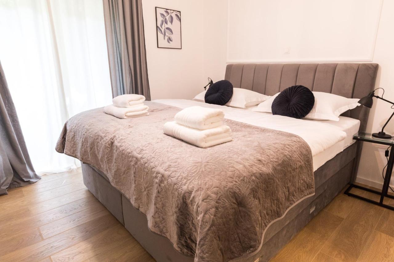 زادار Luxury Rooms With Balcony المظهر الخارجي الصورة