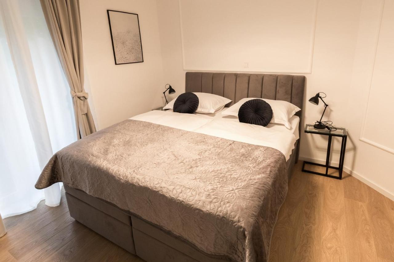 زادار Luxury Rooms With Balcony المظهر الخارجي الصورة