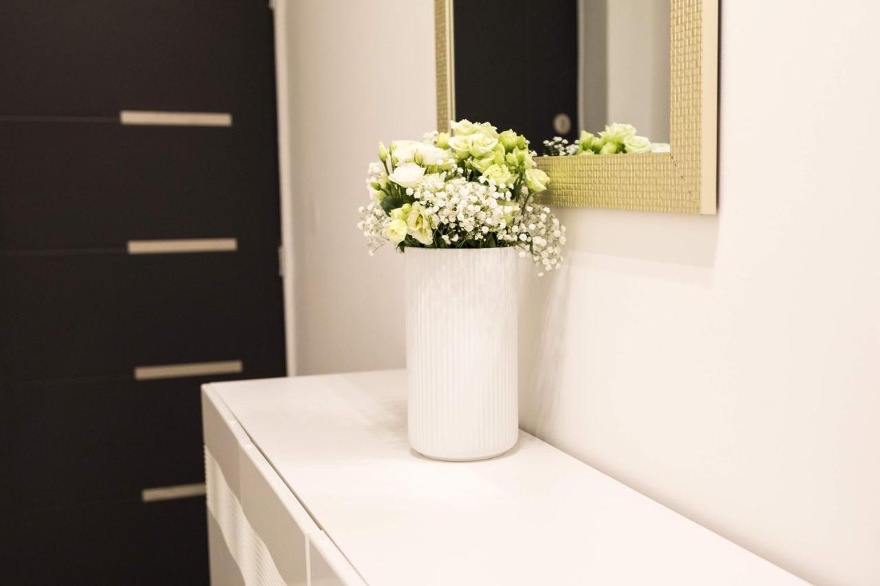 زادار Luxury Rooms With Balcony المظهر الخارجي الصورة