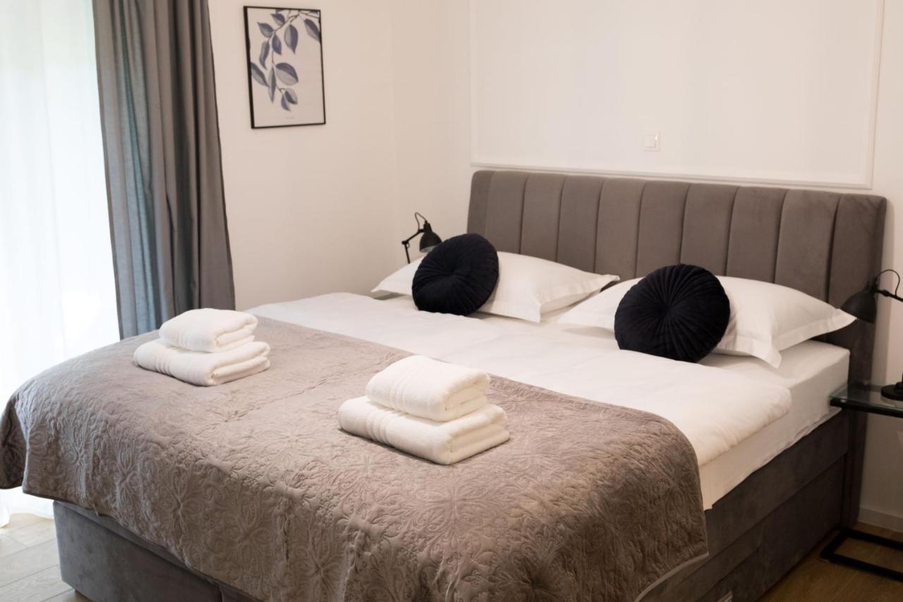 زادار Luxury Rooms With Balcony المظهر الخارجي الصورة