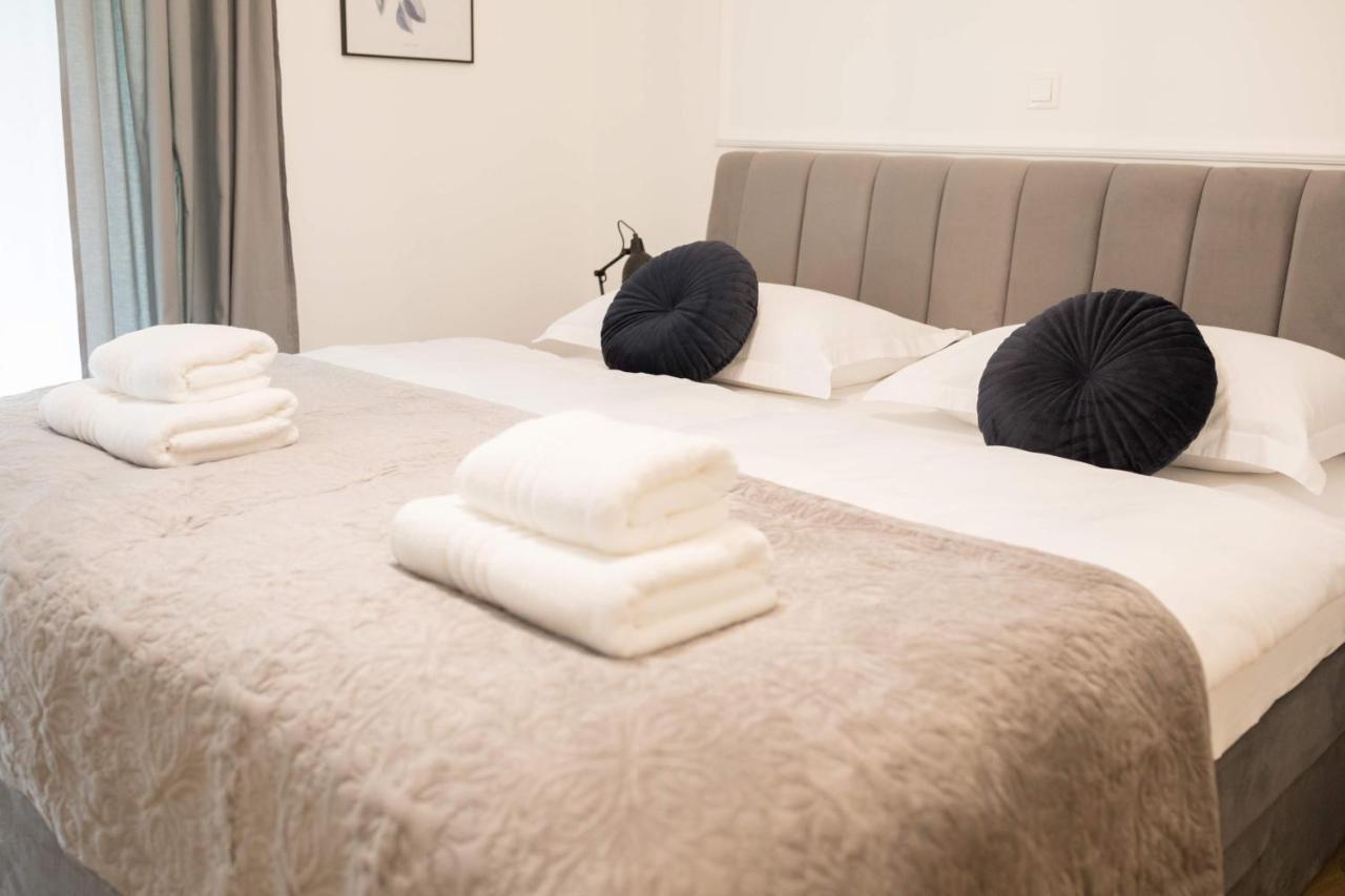 زادار Luxury Rooms With Balcony المظهر الخارجي الصورة